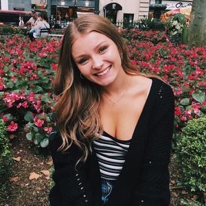 Meet your Posher, Leah